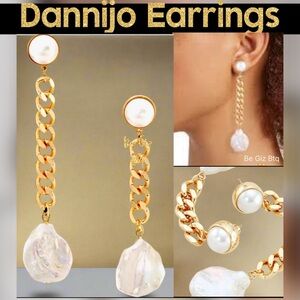🆕 Authentic Dannijo Kate Gold Tone & Faux Pearl Asymmetric Chain Drop Earrings